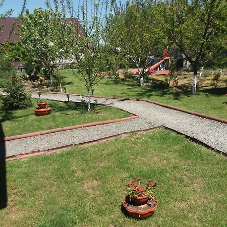 Farm stay Casute ,, La Dani